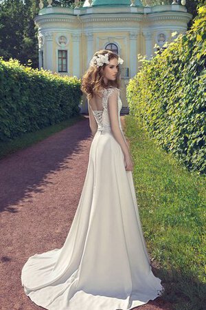 Robe de mariée naturel de traîne moyenne encolure ronde avec lacets avec chiffon