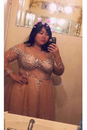 Robe de bal attirent delicat avec zip longueru au niveau de sol d'epaule ecrite