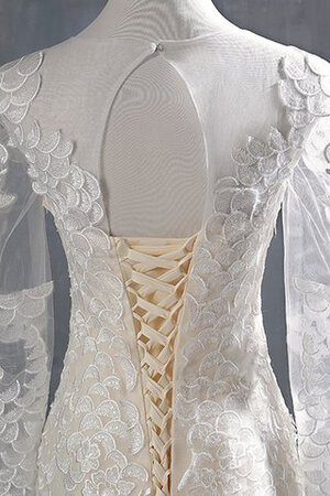 Robe de mariée longueur au ras du sol avec manche longue angélique luxueux naturel