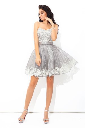 Robe de cocktail ligne a en tulle col en forme de cœur manche nulle de princesse