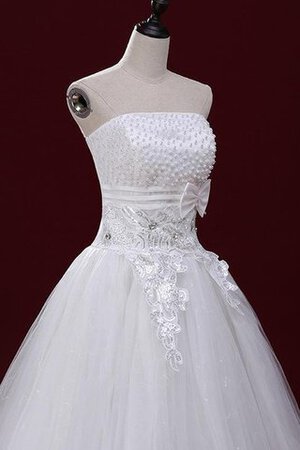 Robe de mariée ligne a cordon avec perle en organza manche nulle