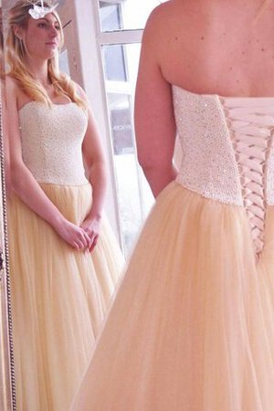 Robe de mariée avec perle ligne a lache cordon textile en tulle