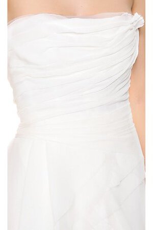 Robe de mariée longue longueur au ras du sol de bustier manche nulle sans dos