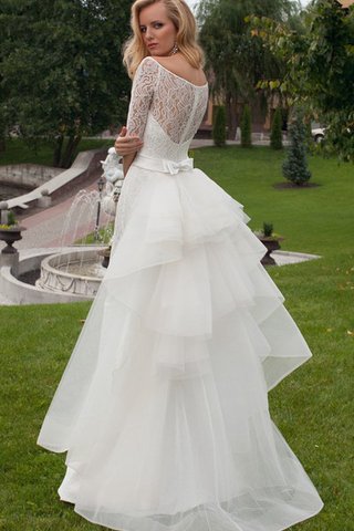 Robe de mariée en dentelle encolure ronde avec ruban de fourreau en 1/2 manche