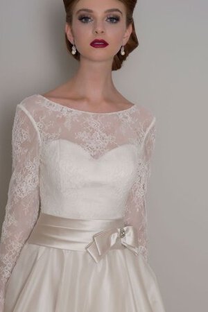 Robe de mariée simple à la mode classique avec nœud à boucles jusqu'au mollet