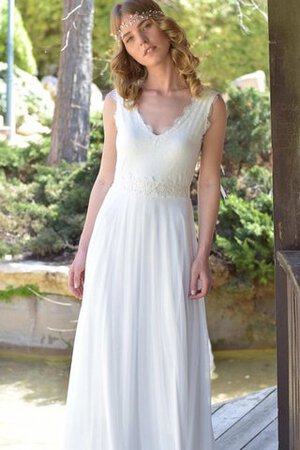 Robe de mariée classique col en v foncé avec sans manches a-ligne de traîne courte