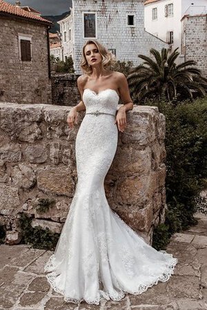 Robe de mariée romantique avec sans manches longueur au ras du sol cordon en dentelle