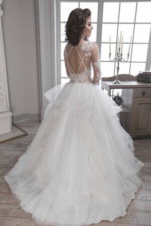 Robe de mariée longue naturel longueru au niveau de sol col u profond avec manche longue