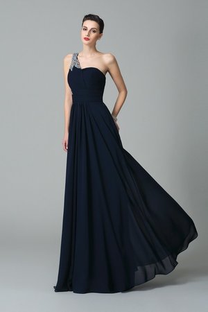 Robe de soirée longue avec chiffon d'épaule asymétrique a-ligne de princesse