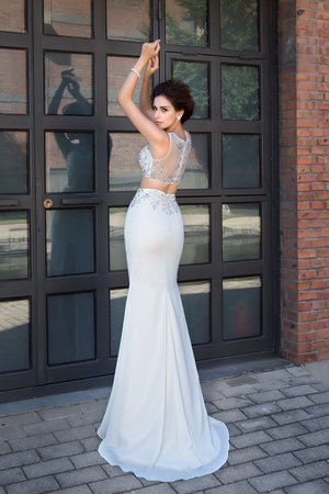 Robe de bal longue avec sans manches elevé de traîne courte avec chiffon