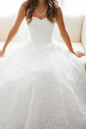 Robe de mariée cordon enchanteur ligne a col en forme de cœur naturel