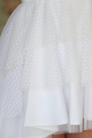 Robe de mariée naturel facile avec gradins manche nulle textile en tulle