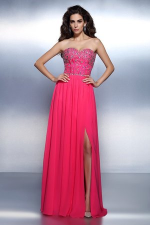 Robe de bal longue avec chiffon de princesse jusqu'au sol avec perle