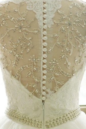 Robe de mariée fermeutre eclair longueur au ras du sol ligne a cordon textile en tulle
