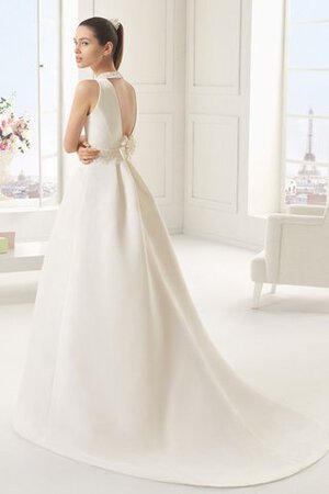 Robe de mariée simple en satin sachet avec ruban avec perle