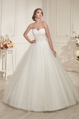 Robe de mariée longue avec perle manche nulle ruché col en forme de cœur