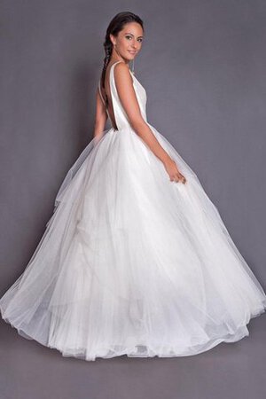 Robe de mariée charmeuse ligne a avec gradins décolleté dans le dos textile en tulle