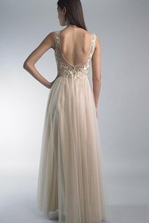 Robe de bal naturel plissé au niveau de cou en tulle ligne a