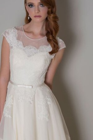 Robe de mariée chic longue avec manche courte ligne a a eglise