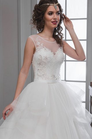 Robe de mariée longue col u profond avec sans manches de traîne mi-longue v col profonde