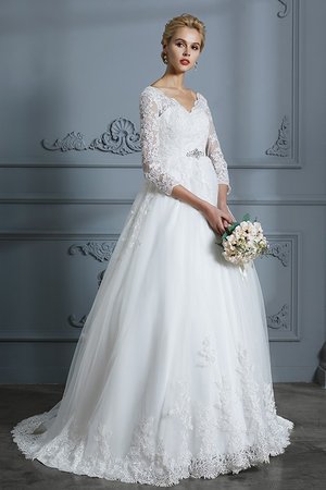 Robe de mariée textile en tulle avec manche 3/4 délicat v encolure naturel