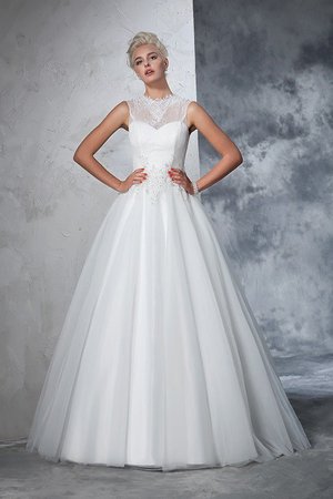 Robe de mariée longue appliques manche nulle elevé longueur au ras du sol