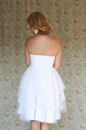 Robe de mariée naturel facile avec gradins manche nulle textile en tulle