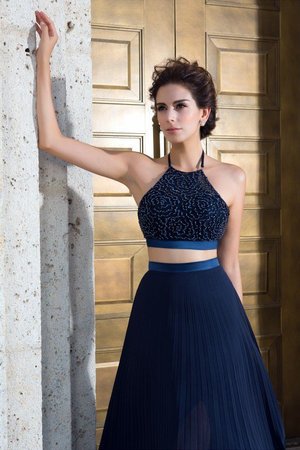 Robe de bal longue de princesse de traîne courte avec sans manches ligne a