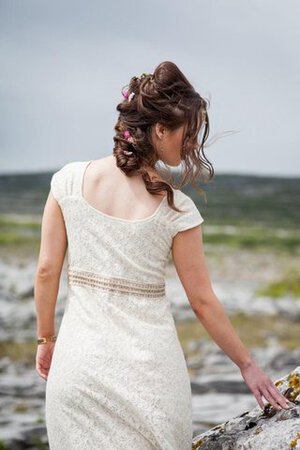 Robe de mariée en dentelle de tour de ceinture en haute jusqu'au sol ligne a avec perle