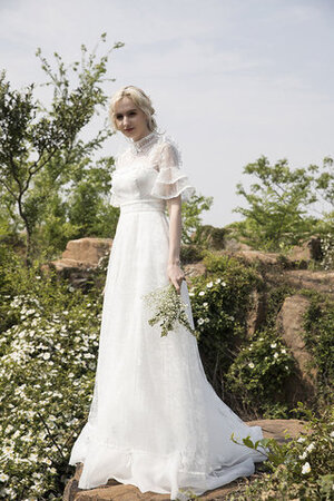 Robe de mariée avec décoration dentelle avec zip ligne a rêveur naturel