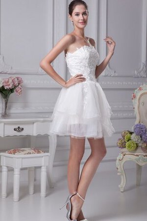 Robe douce seize bref appliques ligne a textile en tulle manche nulle