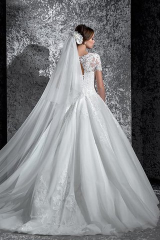 Robe de mariée longue delicat plissage de traîne courte v encolure