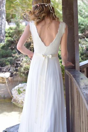 Robe de mariée classique col en v foncé avec sans manches a-ligne de traîne courte