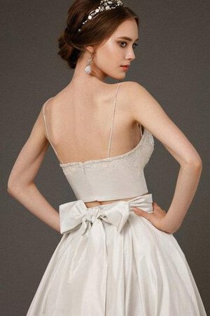 Robe de mariée avec sans manches col en forme de cœur de traîne moyenne avec perle ligne a