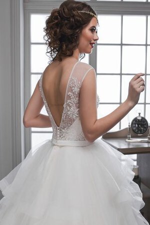 Robe de mariée longue col u profond avec sans manches de traîne mi-longue v col profonde