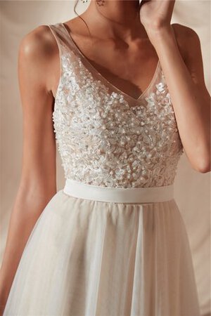 Robe de mariée a eglise à la mode avec perle naturel classique