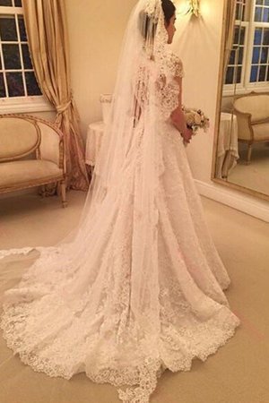 Robe de mariée naturel de princesse avec décoration dentelle ligne a de col en cœur