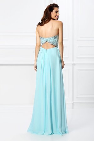 Robe de soirée longue naturel de princesse avec perle en chiffon