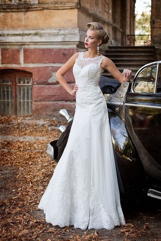 Robe de mariée naturel longue avec décoration dentelle maillot avec sans manches