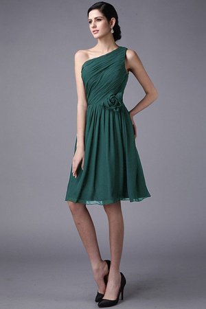 Robe demoiselle d'honneur courte avec chiffon collant au drapée avec sans manches