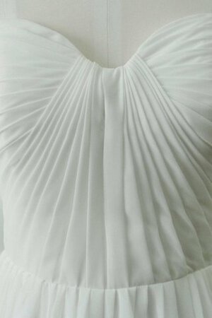 Robe de mariée au bord de la mer avec chiffon ligne a textile en tulle en dentelle