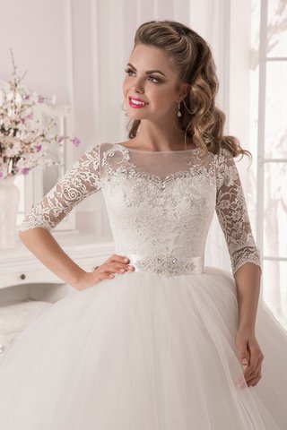 Robe de mariée humble romantique avec ruban avec lacets col en bateau