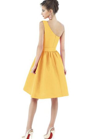 Robe demoiselle d'honneur courte ligne a manche nulle fermeutre eclair