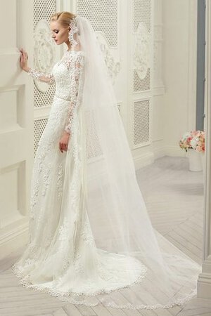 Robe de mariée humble romantique de traîne courte col en forme de cœur avec manche longue