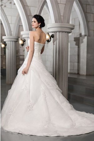 Robe de mariée longue avec perle cordon de tour de ceinture empire a-ligne