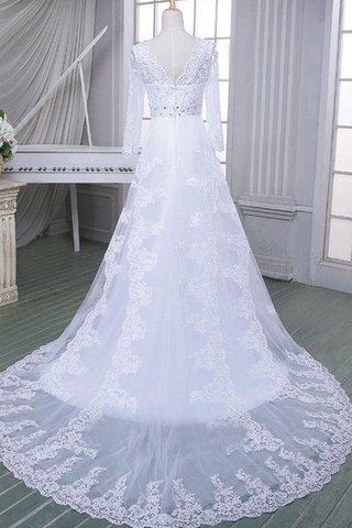 Robe de mariée naturel en dentelle d'épaule asymétrique avec zip v encolure